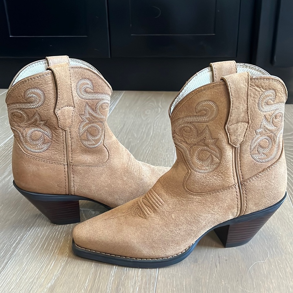Durango Suede Leather Ankle boots size 7